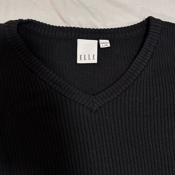 Sweater - Picture 2 of 8